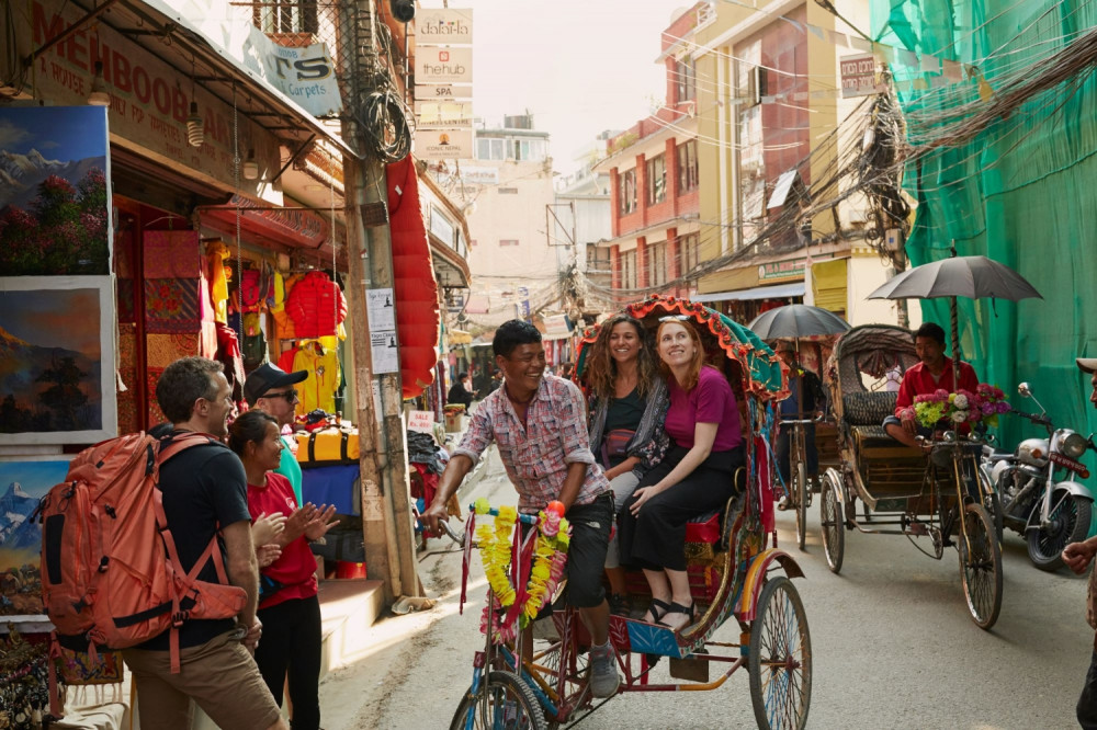 Rickshaw Night Explorer