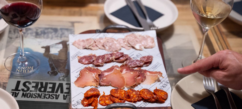 Barcelona Tapas Tour in Old Town