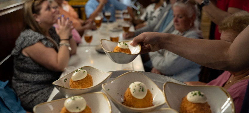 Barcelona Tapas Tour in Old Town
