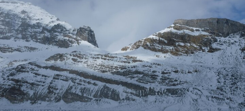 1 Day Columbia Icefield, Peyto Lake, & Crowfoot Glacier from Calgary