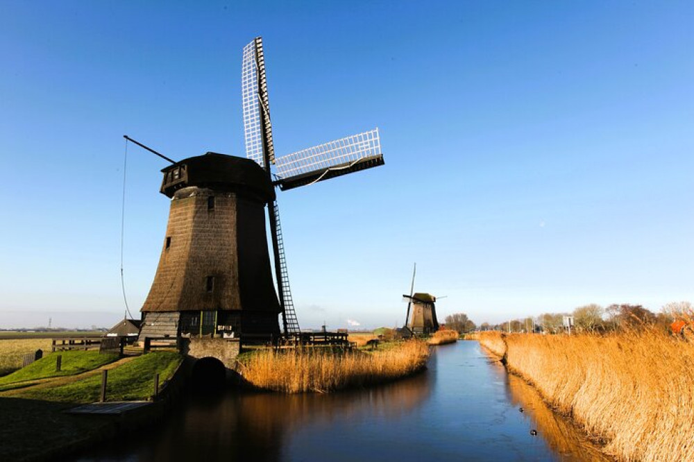 Private Sightseeing Countryside Windmill Tour to North of Holland