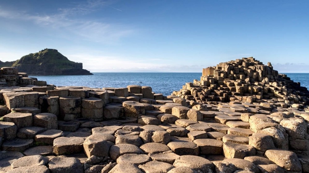 Shore Excursion: Giants Causeway & Belfast City Tour