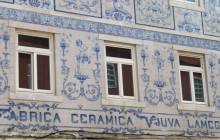 Tiles and Tales: Azulejos Workshop Private Tour