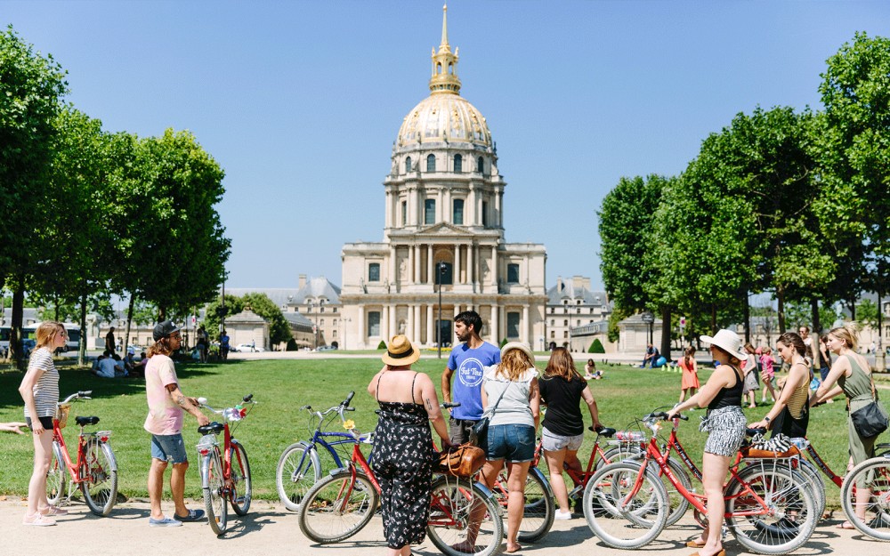bike trips in paris