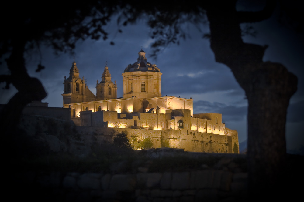 Malta By Night Guided Tour + Valletta Waterfront, Rabat & Mdina