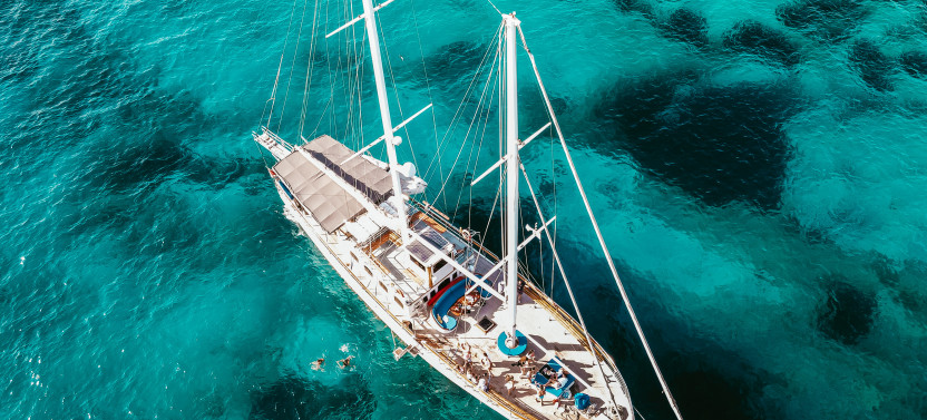 Comino, Crystal Lagoon and Blue Lagoon Cruise Including Lunch & Drinks
