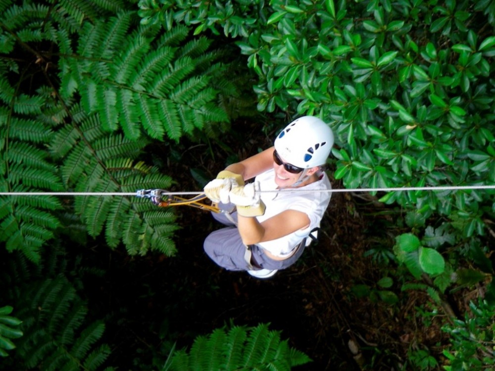 Ziplining in Nadi