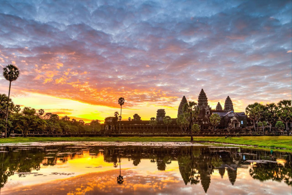 Private Angkor Sunrise Discovery Bike Tour