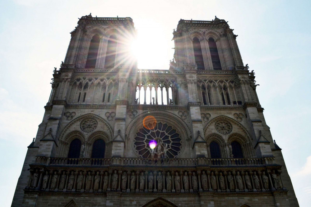 Expert-led Île De La Cité Tour: Notre Dame And Sainte Chapelle