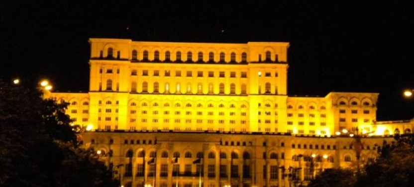 Bucharest Evening Tour & Traditional Dinner
