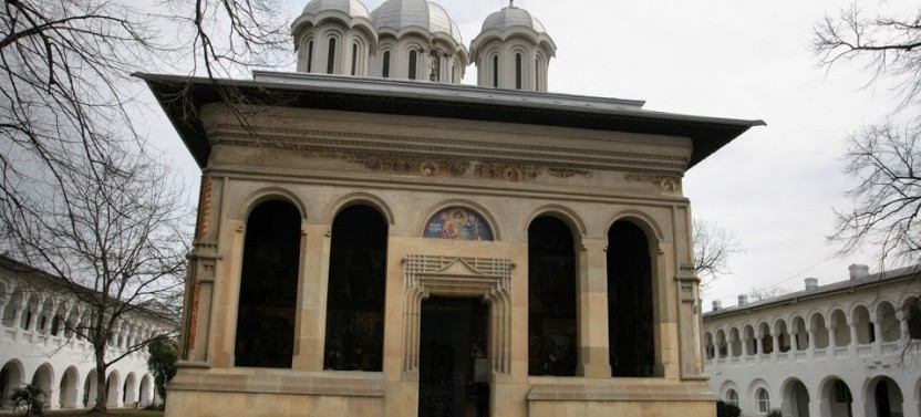 Mogosoaia Palace & Snagov Monastery Tour - Shared