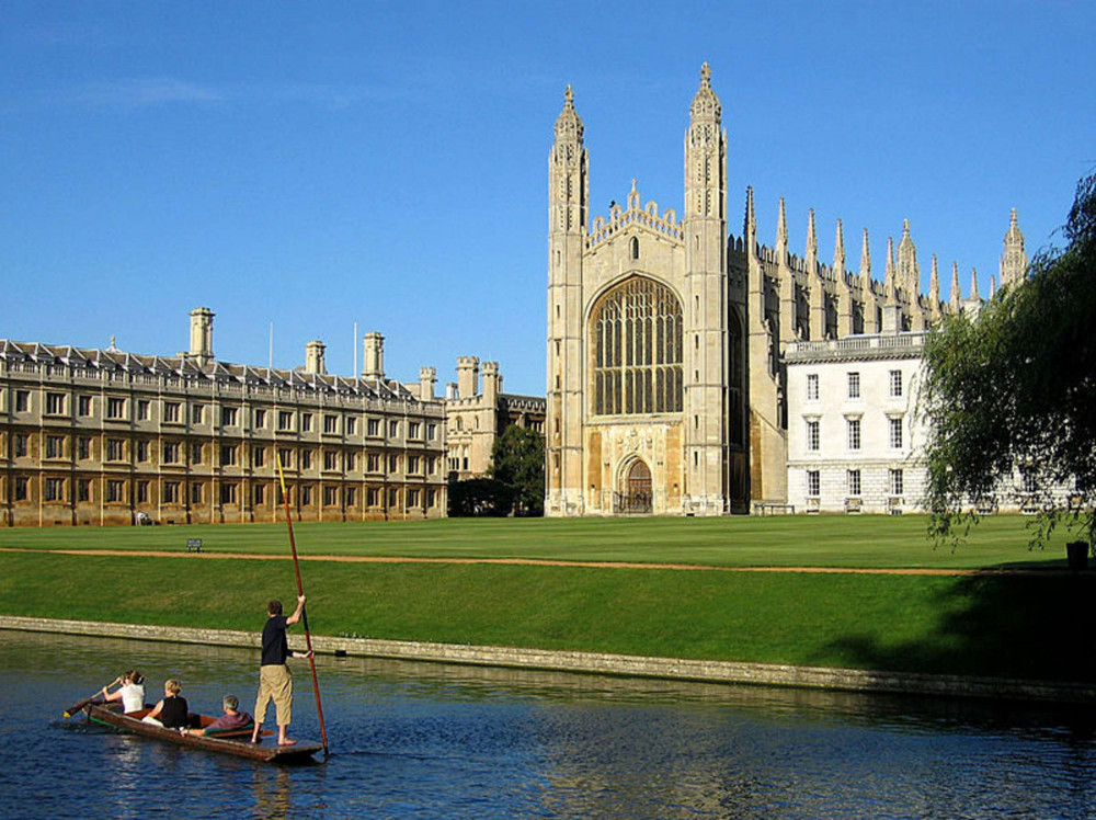 Expert-led Cambridge Day Trip From London