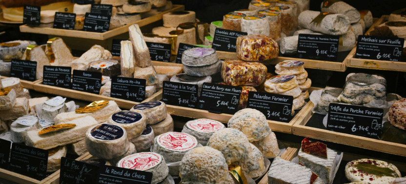 Private Expert-led Left Bank Food Tour: Baguettes, Bistros & Boulangeries