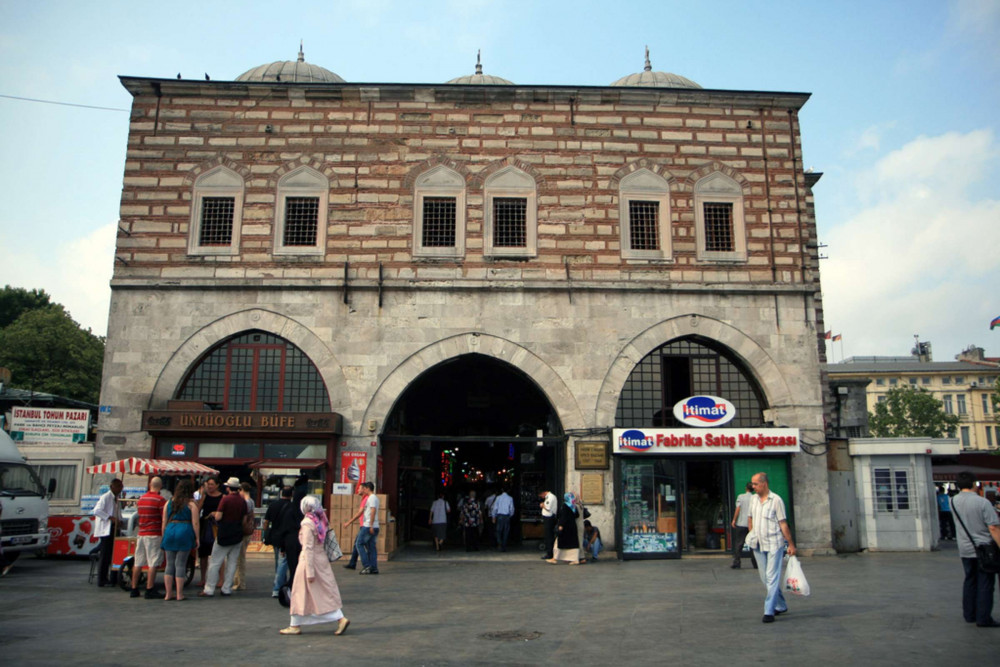 Expert-led Istanbul Food Tour: Spice Bazaar And Kadıköy Market