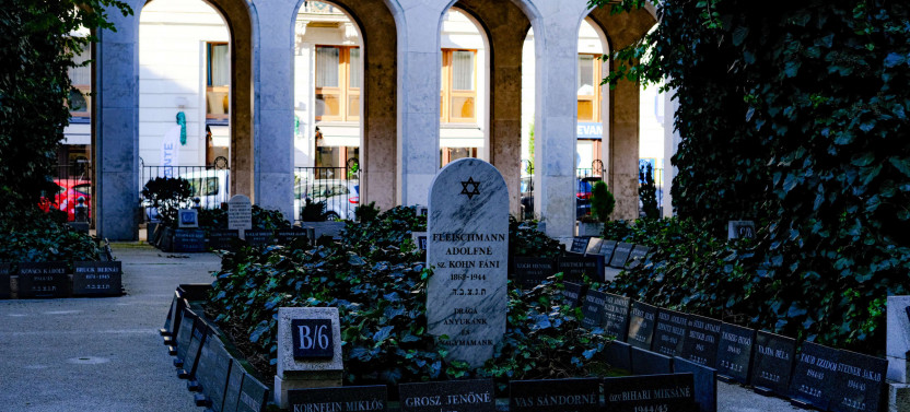 Private Expert-led Jewish Budapest History Tour