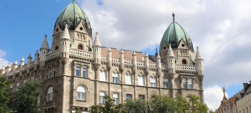 Expert-led Introduction To Budapest Tour: The Pest Side