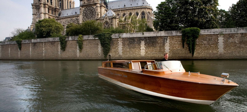 Expert-Led Paris River Cruise Tour By Private Luxury Yacht