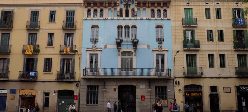 Expert-led Catalan Independence In Barcelona in Gracia Neighborhood