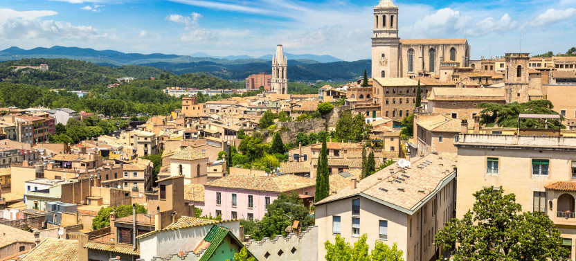 Expert-led Full-day Girona Day Trip From Barcelona, photo 2 of 5