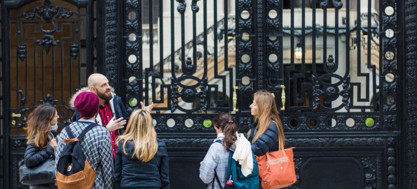 Expert-led Buenos Aires Politics Tour: Recoleta And Retiro