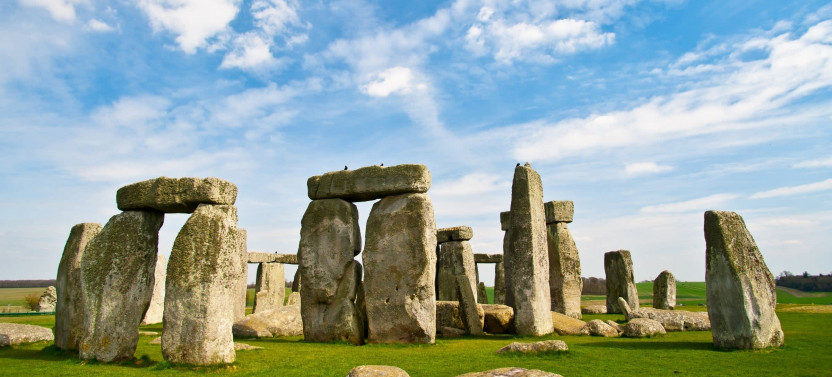 Expert-led Full-day Stonehenge And Bath Tour