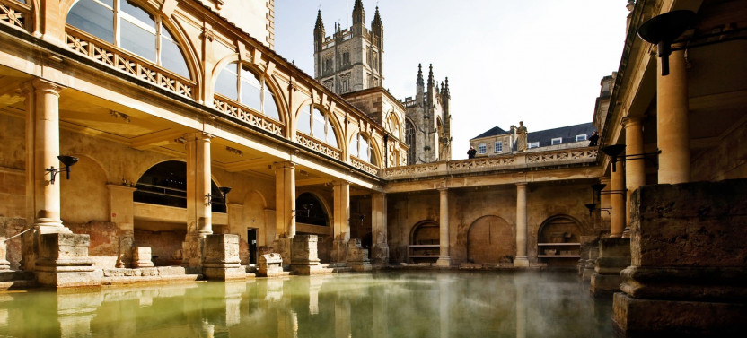 Expert-led Full-day Stonehenge And Bath Tour