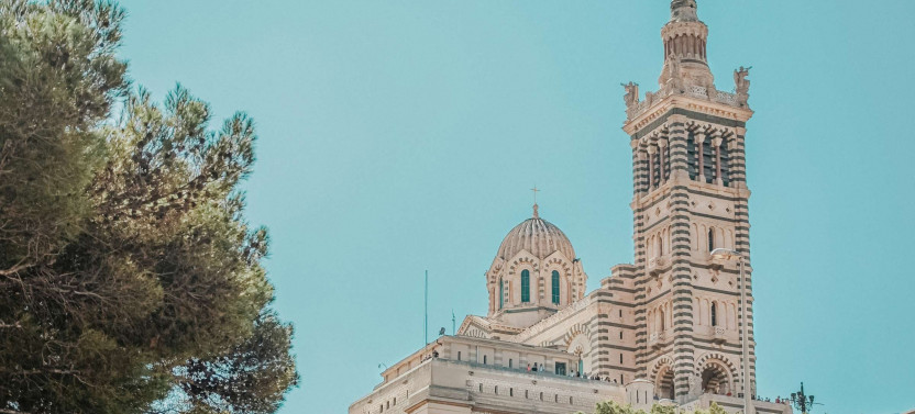Expert-led Introduction To Marseille Tour With The Old Port