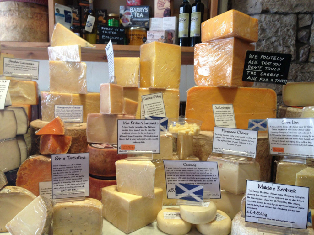 Expert-led Edinburgh Food Tour: Scottish Culinary Traditions