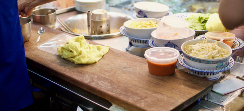 Expert-led Singapore Night Food Tour: Geylang And Joo Chiat Neighborhoods