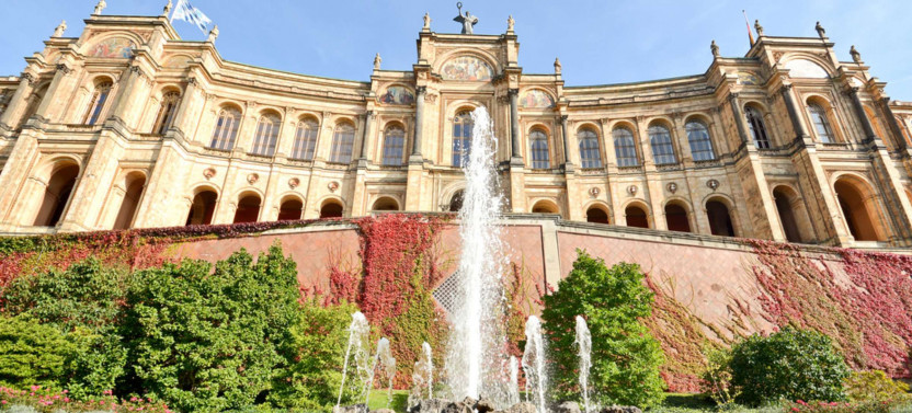 Expert-led WWII Nazi Munich Tour: Hitler and the Third Reich