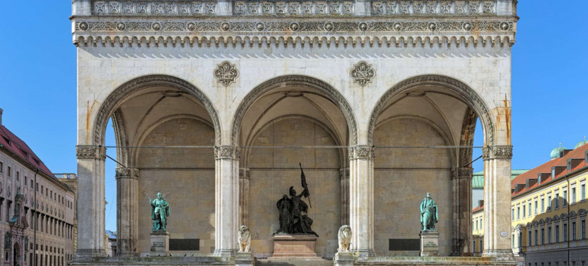 Expert-led WWII Nazi Munich Tour: Hitler and the Third Reich