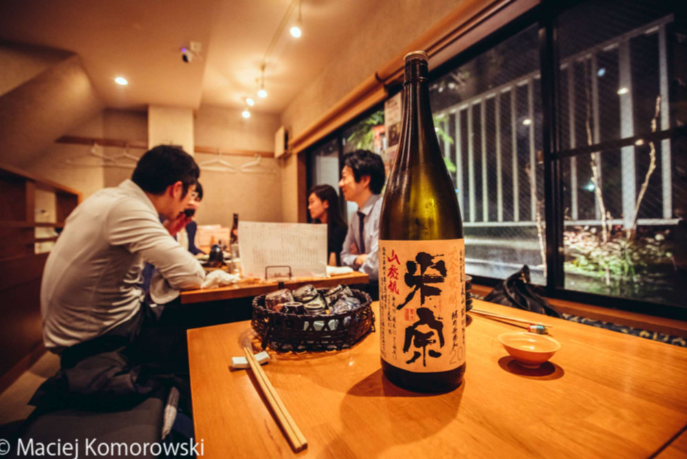 Expert-led Tokyo Evening Sake Tasting Tour