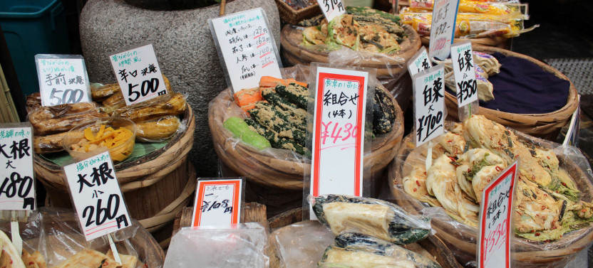 Expert-led Osaka Food Tour With Kuromon Market