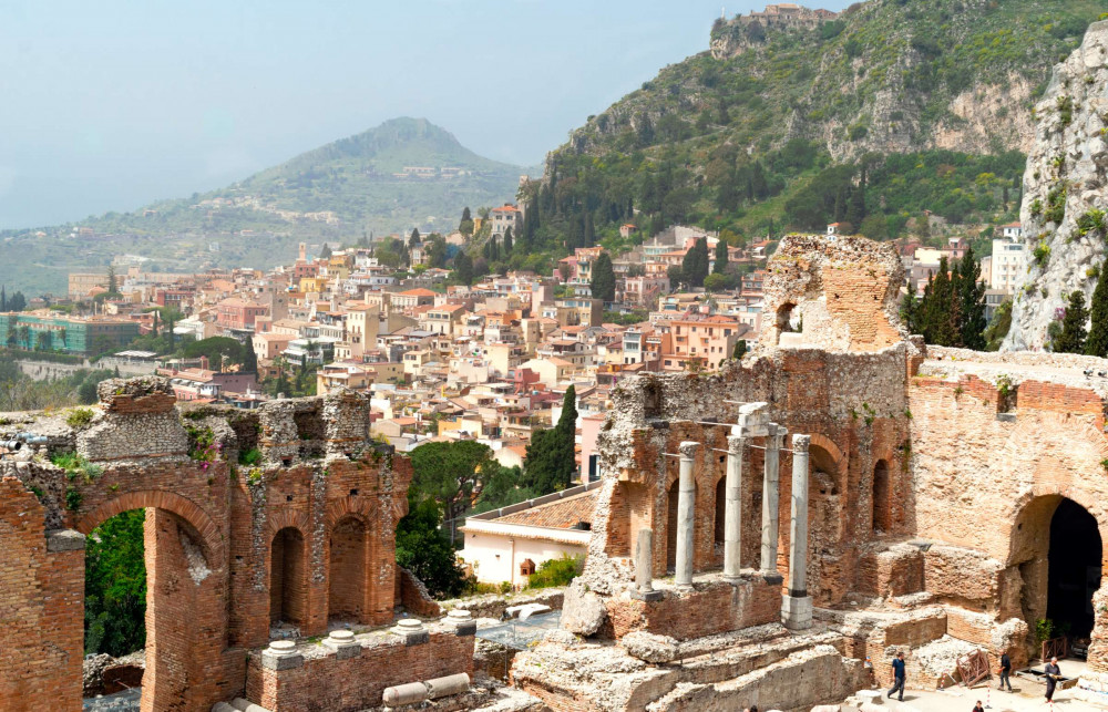 Expert-led Introduction To Taormina Tour