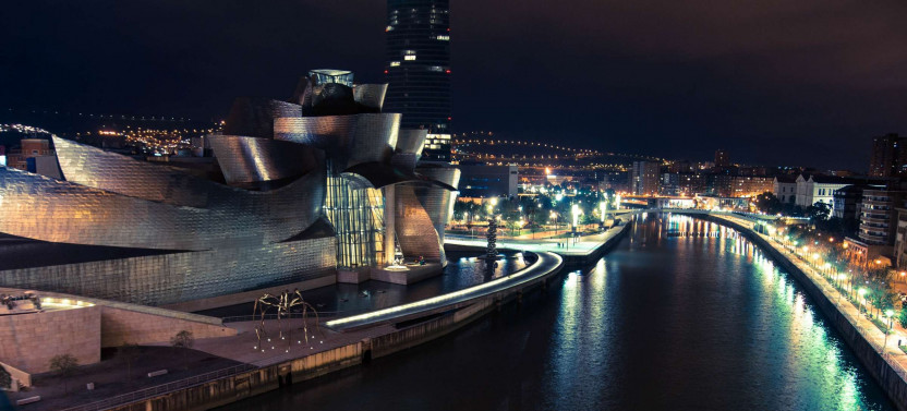 Expert-led Guggenheim Museum Tour with Skip-the-line Tickets