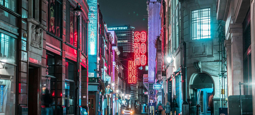 London Night Tour: Pubs, Culture and Stories with an Expert Local