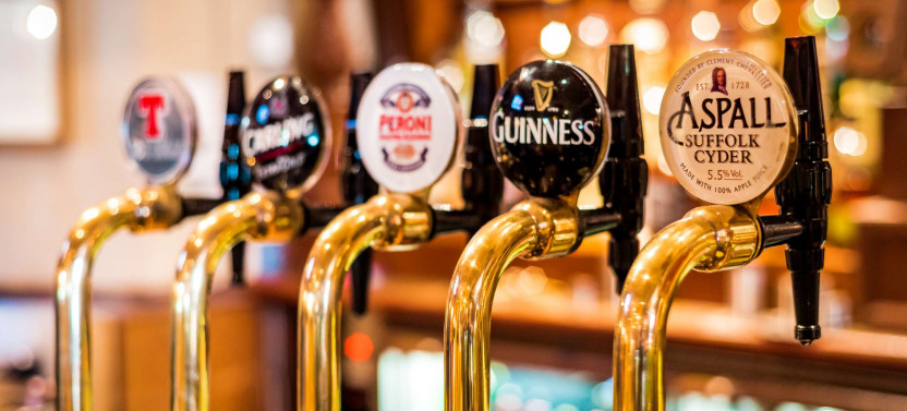 London Night Tour: Pubs, Culture and Stories with an Expert Local