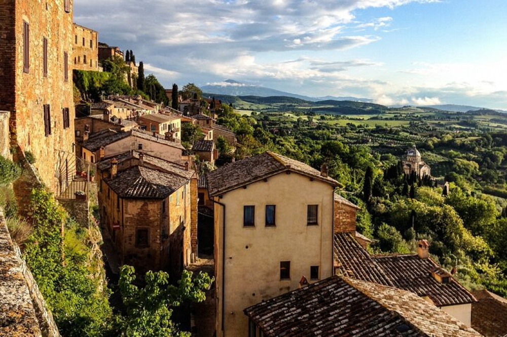 Day Trip to Tuscany from Rome with Wine Tasting in Montepulciano + Orvieto