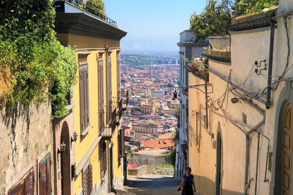 Private Best of Naples and Pompeii Full-Day with Luxury Car