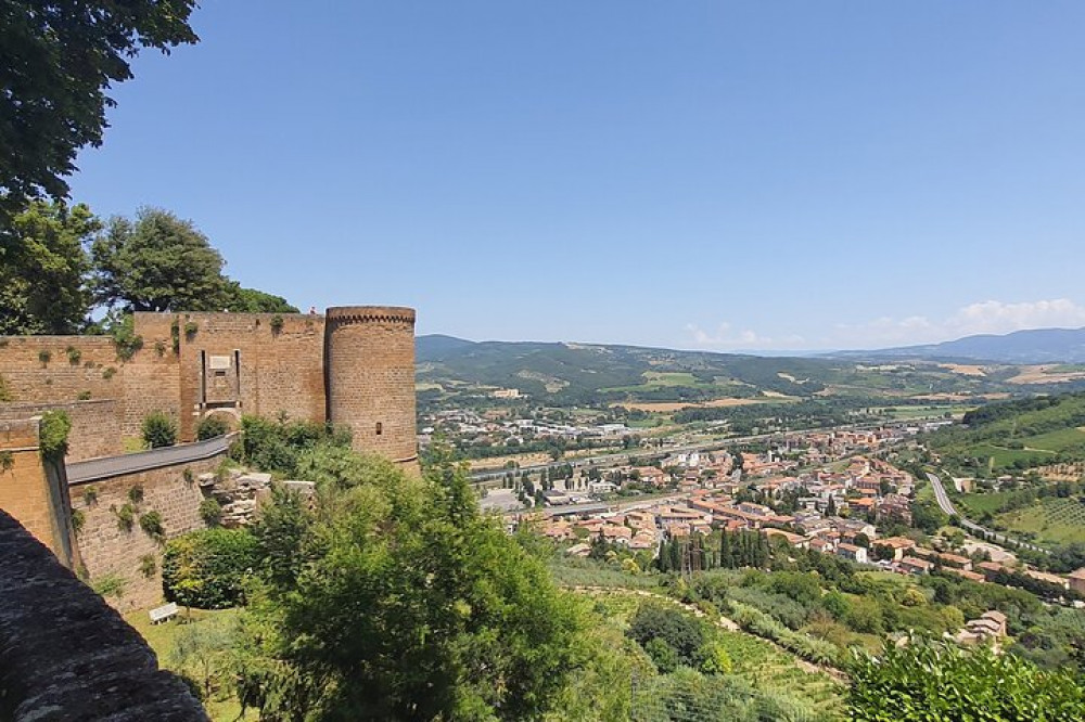 Orvieto from Rome: Cathedral, Well, Underground Site + Wine Tasting/Lunch