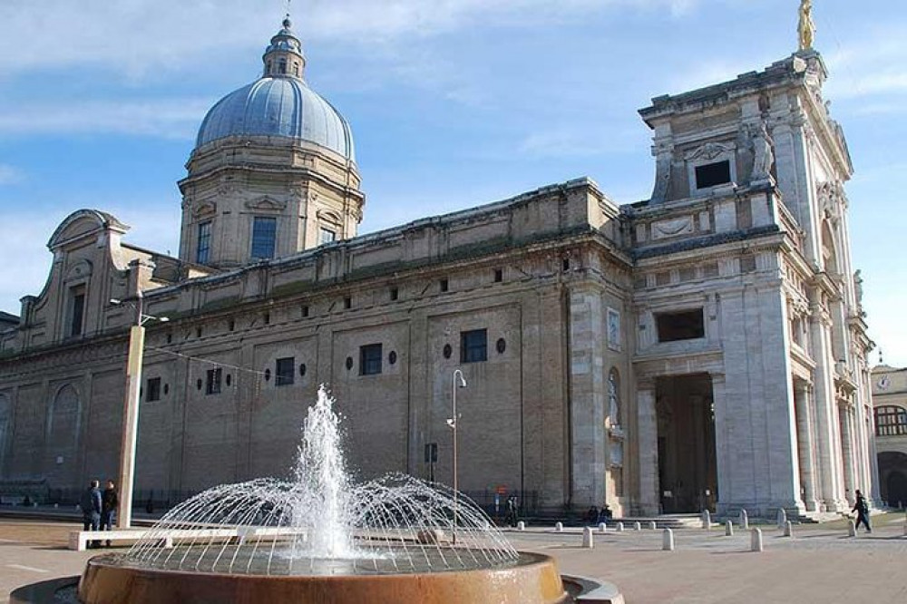 Assisi from Rome - Private Day Tour with Luxury Car