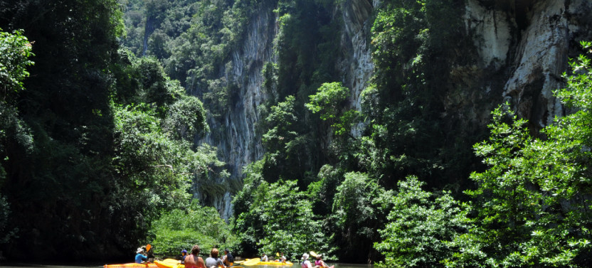 Phang Nga Bay and James Bond by Speedboat Shared Tour