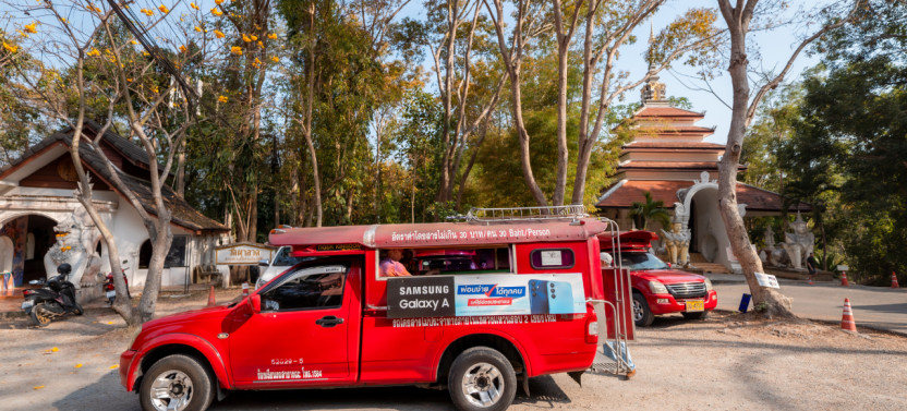 Chiang Mai: Doi Suthep & Wat Pha Lat by Local Red Truck 3:30PM