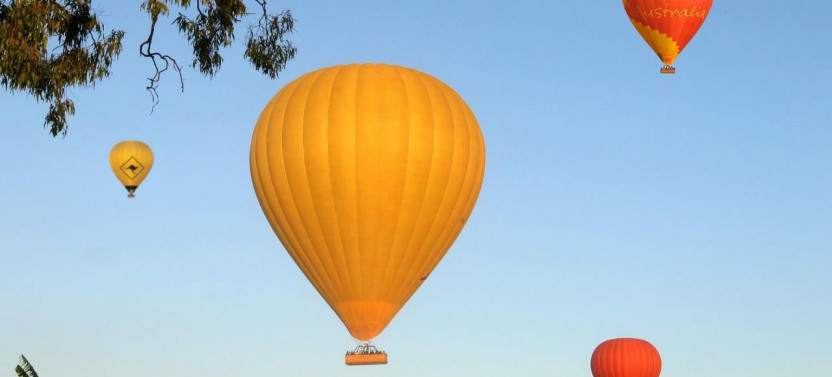Cairns Luxury Hot Air Balloon Experience for Two with Transfer