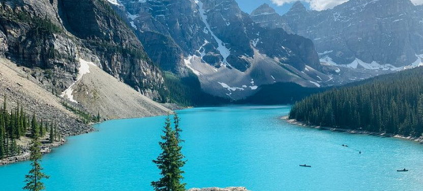 Lake Louise, Moraine Lake, Emerald Lake & Banff Town Full Day Tour