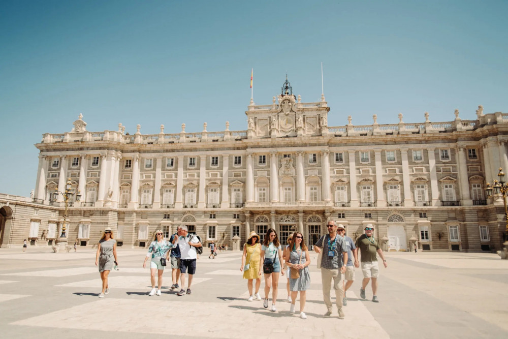 Madrid Tour with Skip-the-Line Royal Palace and Prado Museum