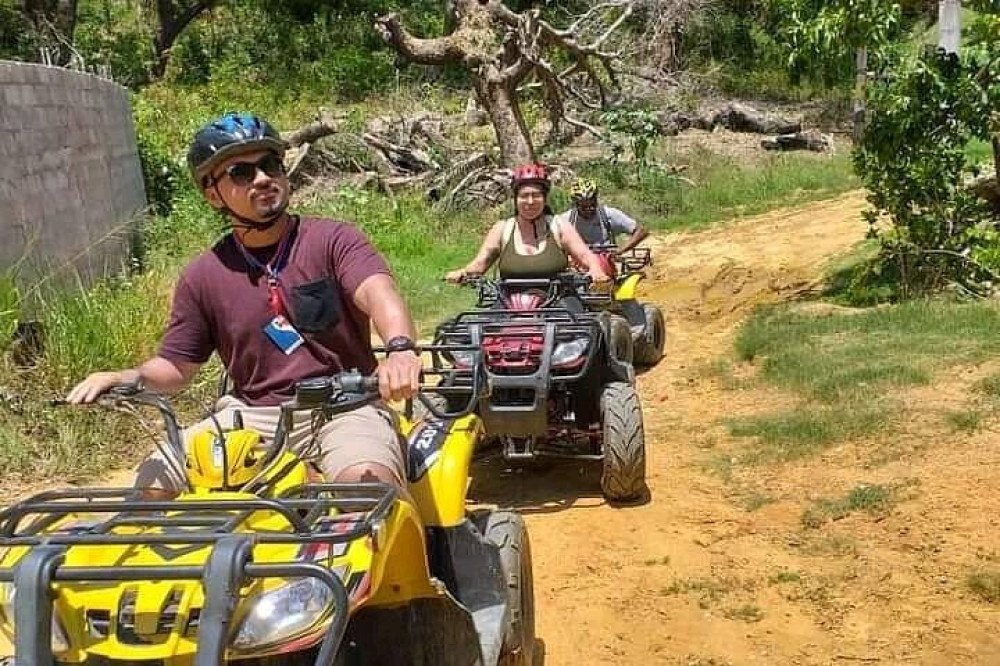 ATV, Zipline, Food Tasting & Beach in Roatan