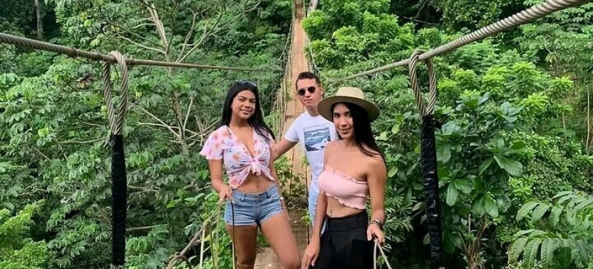 Roatan Half-Day Zip Line Combo: Beaches & Wildlife Encounter