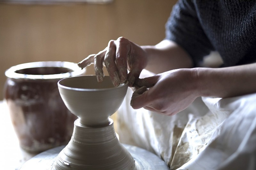 Kanazawa Art: Traditional Pottery Workplace Insights