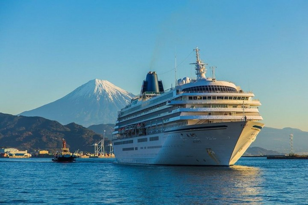 Private Sightseeing Tour around Shimizu Port / Sedan Taxi